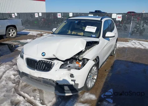 2015 BMW X1 xDrive28I из США, поврежденный, VIN WBAVL1C58FVY40370